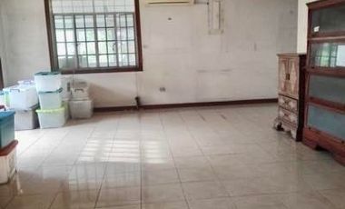 “Sucat Posadas Village House for Sale – Lot Value Deal”