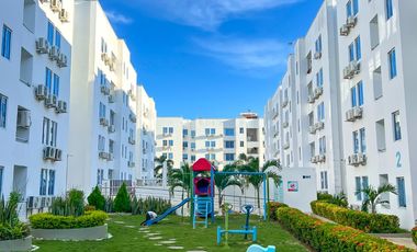 Vendo Apto amoblado En Mar Caribe, Quinto piso, Con ascensor