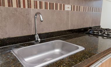 Vendo Apto amoblado En Mar Caribe, Quinto piso, Con ascensor