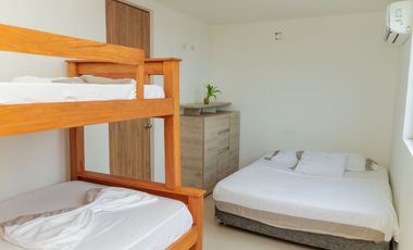 Vendo Apto amoblado En Mar Caribe, Quinto piso, Con ascensor