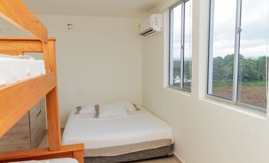 Vendo Apto amoblado En Mar Caribe, Quinto piso, Con ascensor