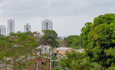 Vendo Apto amoblado En Mar Caribe, Quinto piso, Con ascensor