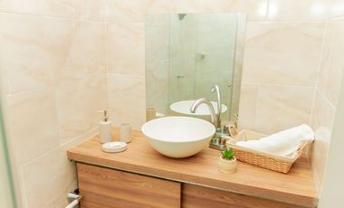 Vendo Apto amoblado En Mar Caribe, Quinto piso, Con ascensor