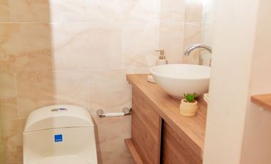 Vendo Apto amoblado En Mar Caribe, Quinto piso, Con ascensor