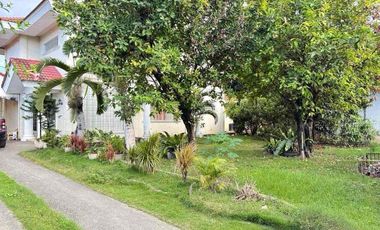 TITLED HOUSE AND LOT WITH BIG VACANT SPACE