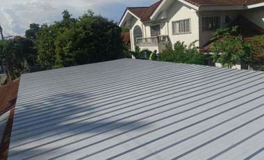 TITLED HOUSE AND LOT WITH BIG VACANT SPACE