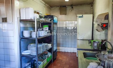 Leon Propiedades vende local comercial en Ruta 68, Curacaví.