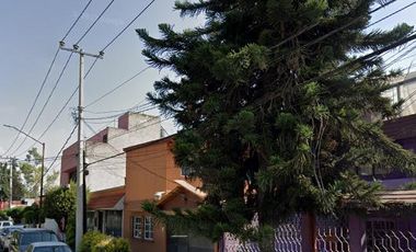 CASA DE RECUPERACIÓN BANCARIA EN CALLE PASEO DE SICILIA, COL LOMAS ESTRELLA, ALCALDIA IZTAPALAPA. ¡NO SE ACEPTAN CRÉDITOS!