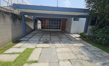 Casa de un piso en Venta , Ciudad Satélite, Naucalpan de Juárez, Edo de México