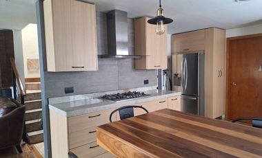 HERMOSA RESIDENCIA EN RINCONADAS DEL VALLE CON 3 RECAMARAS, ESTILO CONTEMPORANEO