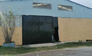 BODEGA EN RENTA MANANTIALES 400M2