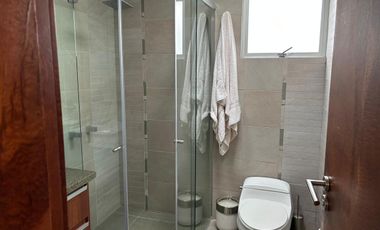 LINDA CASA DE VENTA EN TANDA – NAYÓN!!