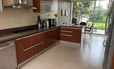 LINDA CASA DE VENTA EN TANDA – NAYÓN!!