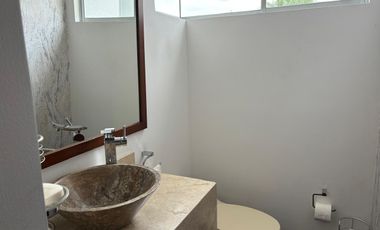 LINDA CASA DE VENTA EN TANDA – NAYÓN!!