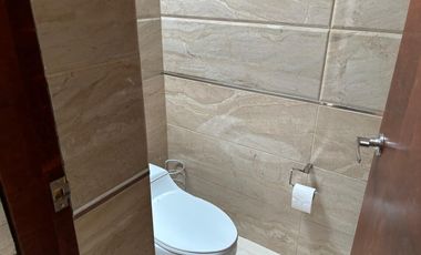 LINDA CASA DE VENTA EN TANDA – NAYÓN!!