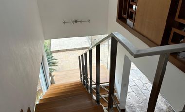 LINDA CASA DE VENTA EN TANDA – NAYÓN!!