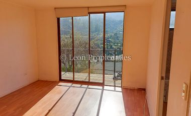 Leon Propiedades arrienda casa en Hacienda San José, Curacaví.