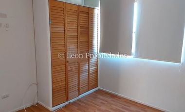 Leon Propiedades arrienda casa en Hacienda San José, Curacaví.