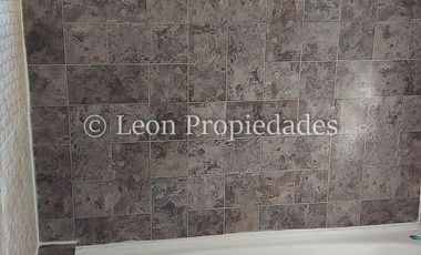 Leon Propiedades arrienda casa en Hacienda San José, Curacaví.