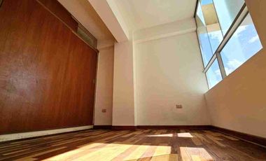 SE VENDE DEPARTAMENTO URB SANTA MONICA CUSCO