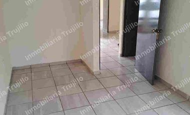 VENDO CASA EN LAGOS DE PUENTE MORENO.