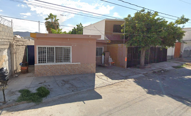 Casa en calle San Marcos, col. La Merced, Torreón, Coahuila