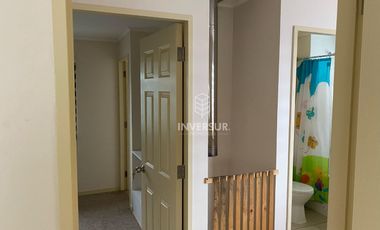 Casa de 2 pisos en barrio “Terrazas de la Cantera” ciudad de Río Bueno