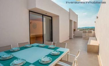 Casa en venta en Juriquilla Querétaro | 3 recámaras, roof garden y amenidades