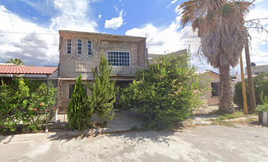 Casa en Av. Carlos Pérez Valdez, col. Joyas del Desierto, Torreón, Coahuila
