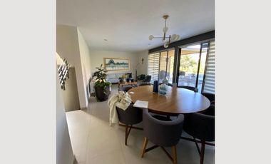 RESIDENCIA EN VENTA EN LAS CAÑADAS