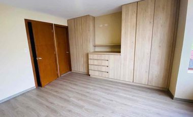 hermosa casa en venta a estrenar a pocos metros de la av Ordóñez laso en cuenca San Sebastián