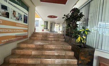 LOCAL COMERCIAL DE ARRIENDO PARA CONSULTORIO MÉDICO!!  CUMBAYÁ!!