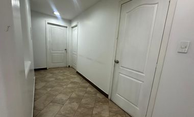 LOCAL COMERCIAL DE ARRIENDO PARA CONSULTORIO MÉDICO!!  CUMBAYÁ!!