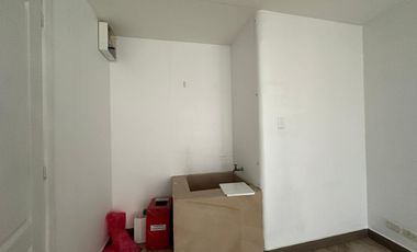 LOCAL COMERCIAL DE ARRIENDO PARA CONSULTORIO MÉDICO!!  CUMBAYÁ!!