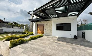 CASA EN VENTA EN FRACCIONAMIENTO LOMAS DE COCOYOC, MORELOS