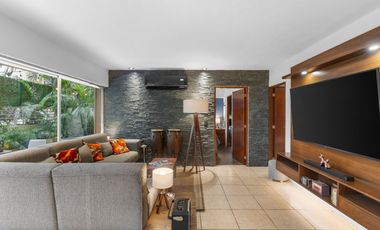 Contemporary 1-Bed, 1-Bath with Garden View & Amenities