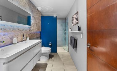 Contemporary 1-Bed, 1-Bath with Garden View & Amenities