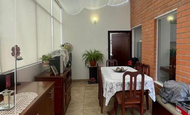Venta de  Departamento de 3 Dormitorios, Sector las Pencas, Cuenca