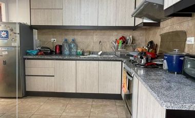 Venta de  Departamento de 3 Dormitorios, Sector las Pencas, Cuenca