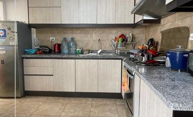 Venta de  Departamento de 3 Dormitorios, Sector las Pencas, Cuenca