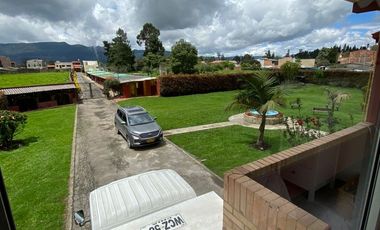 CASA LOTE CON PERRERA EN VENTA - CHÍA