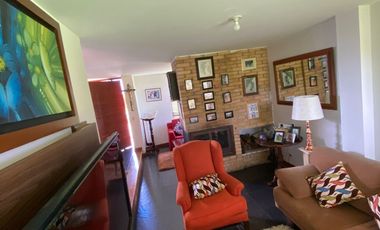 CASA LOTE CON PERRERA EN VENTA - CHÍA