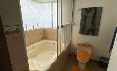 CASA LOTE CON PERRERA EN VENTA - CHÍA