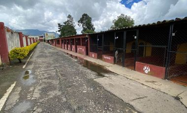 CASA LOTE CON PERRERA EN VENTA - CHÍA