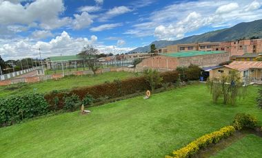 CASA LOTE CON PERRERA EN VENTA - CHÍA