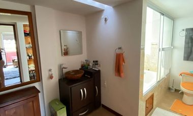 CASA LOTE CON PERRERA EN VENTA - CHÍA