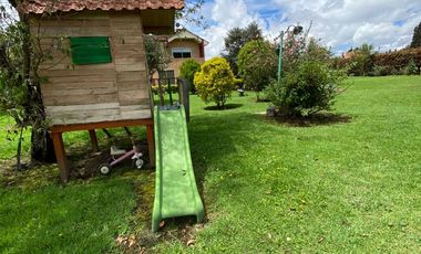 CASA LOTE CON PERRERA EN VENTA - CHÍA