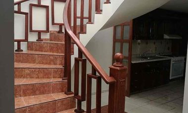 CASA EN VENTA CERCA DE LA CLÍNICA #1 DEL IMSS CALLE CRISTÓBAL COLÓN