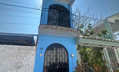 CASA EN VENTA CERCA DE LA CLÍNICA #1 DEL IMSS CALLE CRISTÓBAL COLÓN