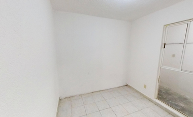 CASA CON EXCELENTE UBICACION Y CON ACCESOS RAPIDOS A 10 MINUTOS DEL CENTRO DE TOLUCA